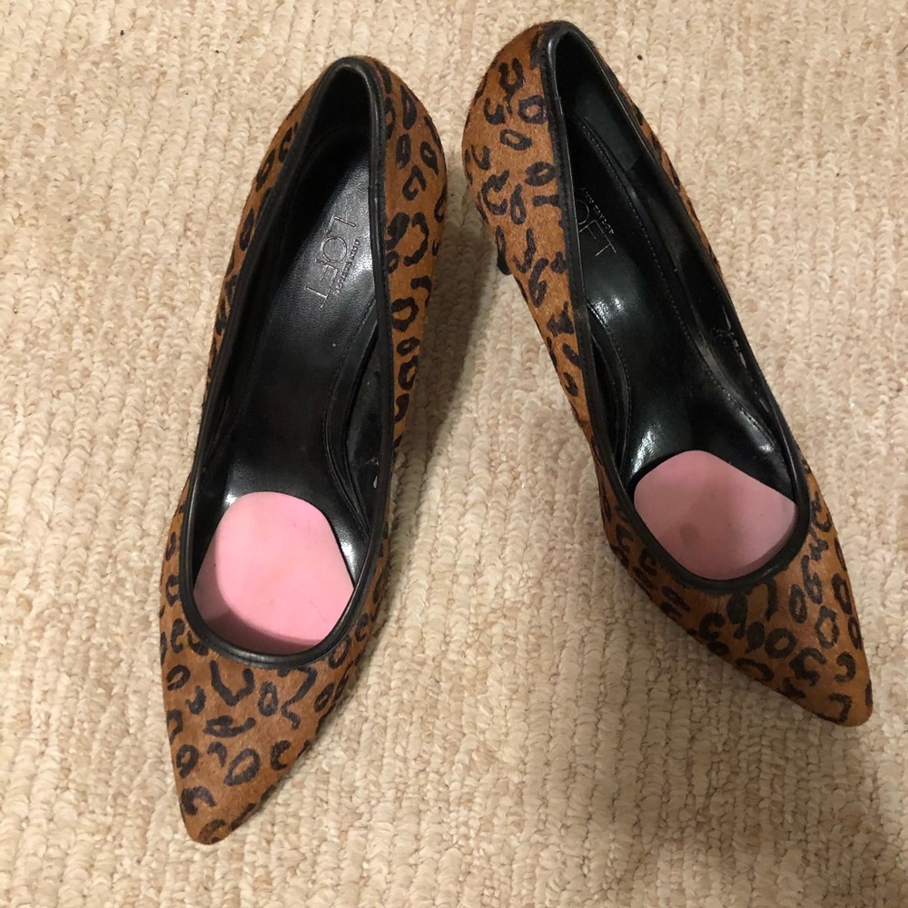 Pumps - Picture 2 of 2